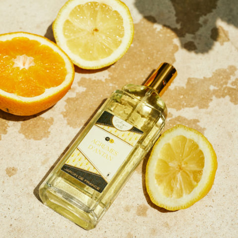 Eau de cologne aux agrumes